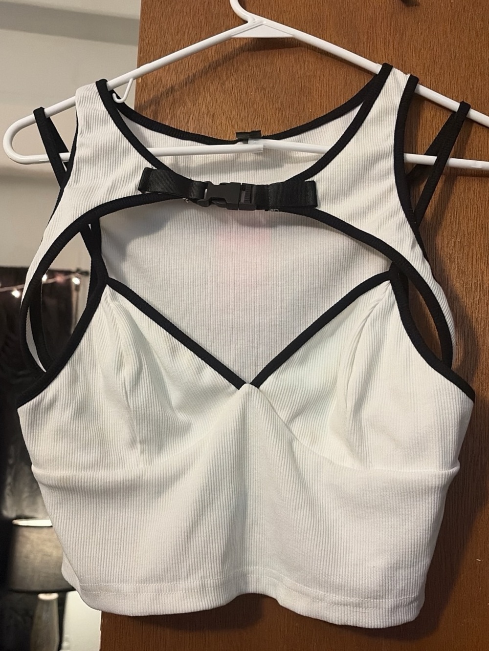 Source Unknown White Ribbed Cutout Crop Top with Black Trim